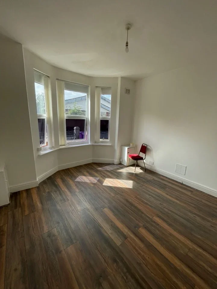 Flat Laburnum Road in Liverpool