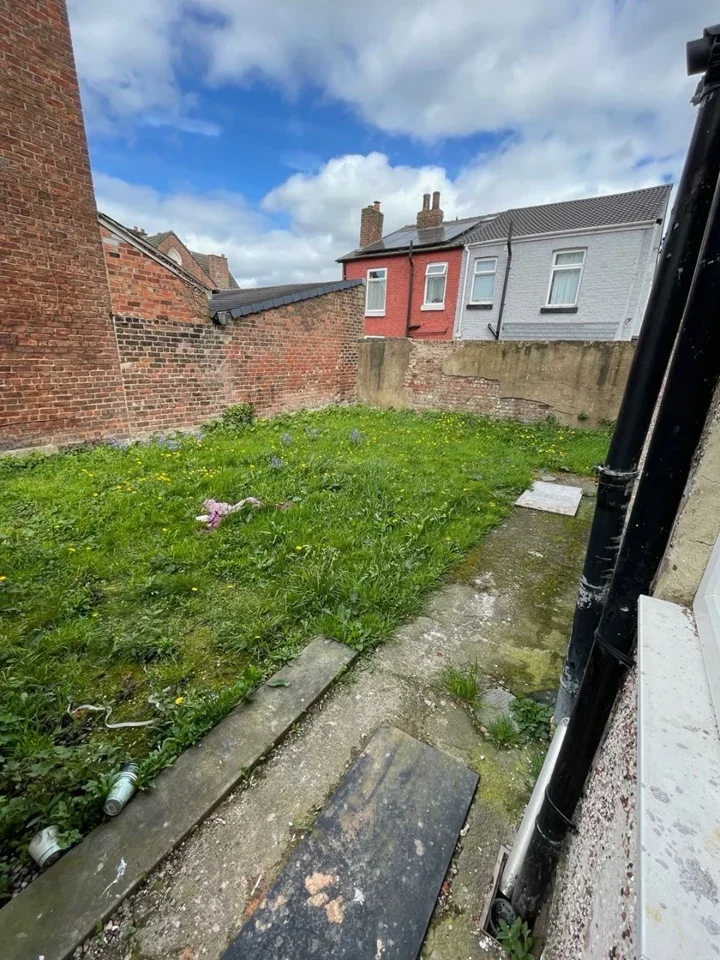 Flat Laburnum Road in Liverpool