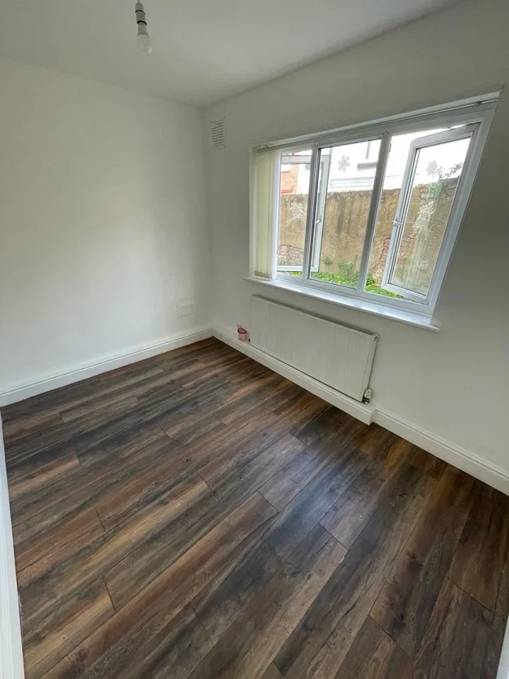 Flat Laburnum Road in Liverpool