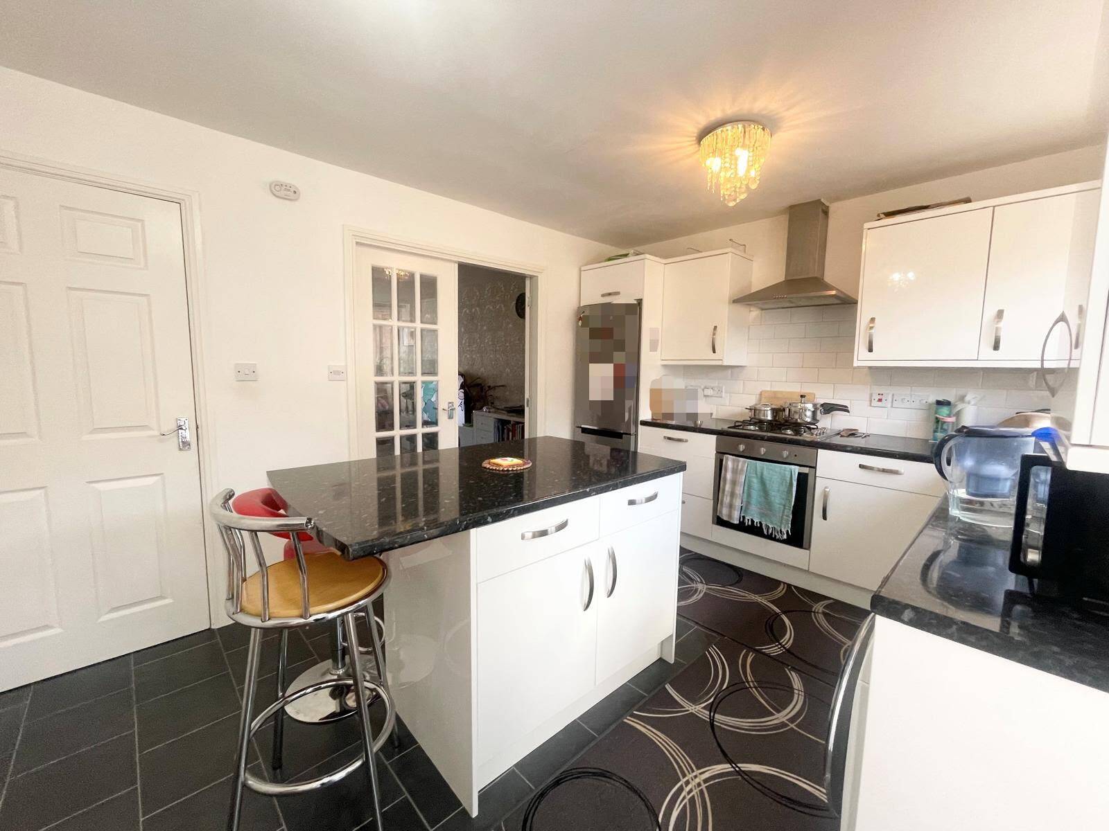 House Beavers Brook Close in Royal Leamington Spa