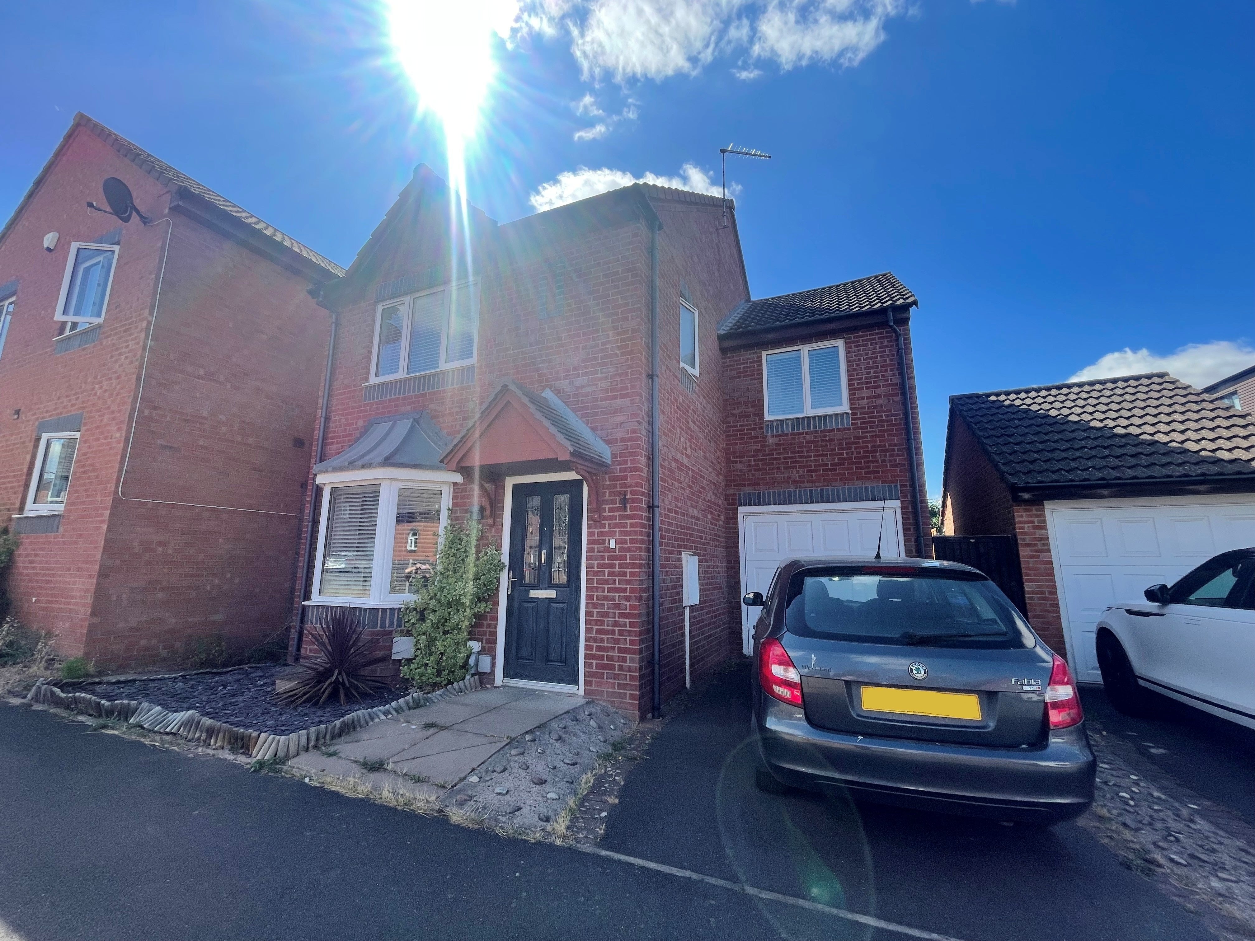 House Beavers Brook Close in Royal Leamington Spa