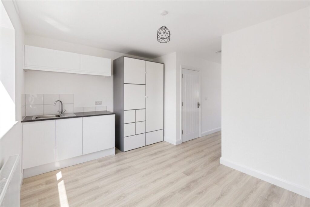 Flat Gloucester Road North in Filton