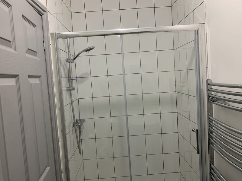 Room Layton Avenue in Mansfield Woodhouse