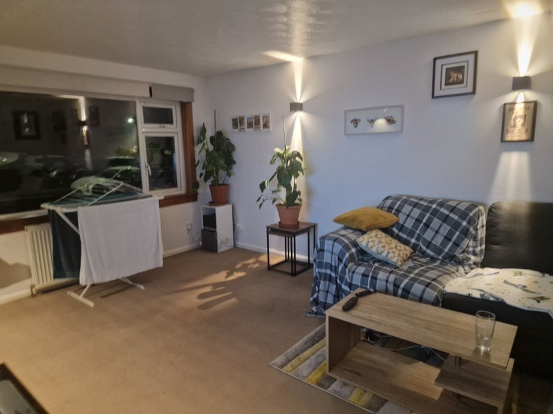 Room Kaimes Crescent in Kirknewton