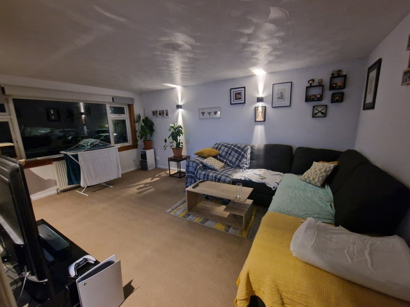 Room Kaimes Crescent in Kirknewton