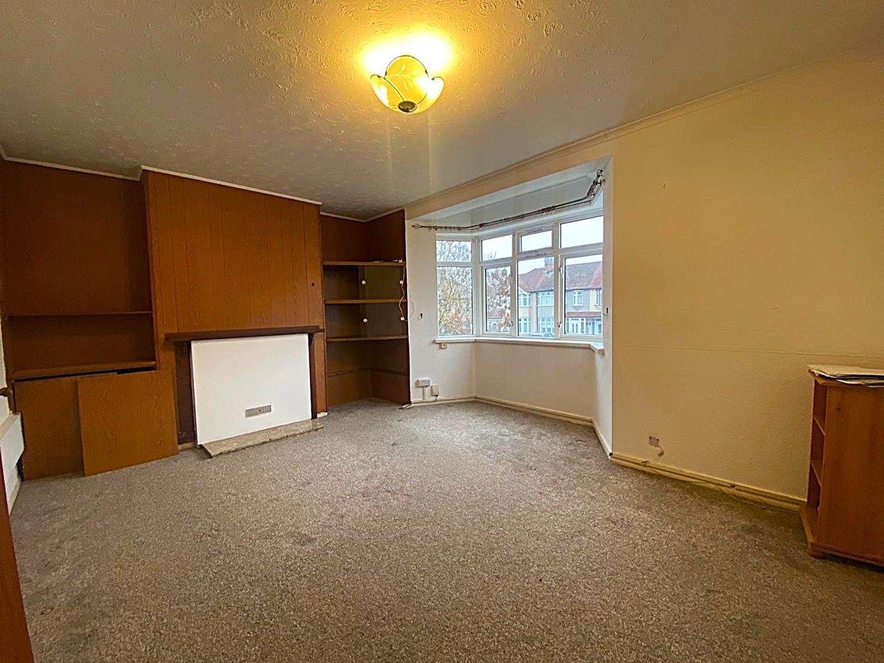 Flat Dagenham Road in Greater London