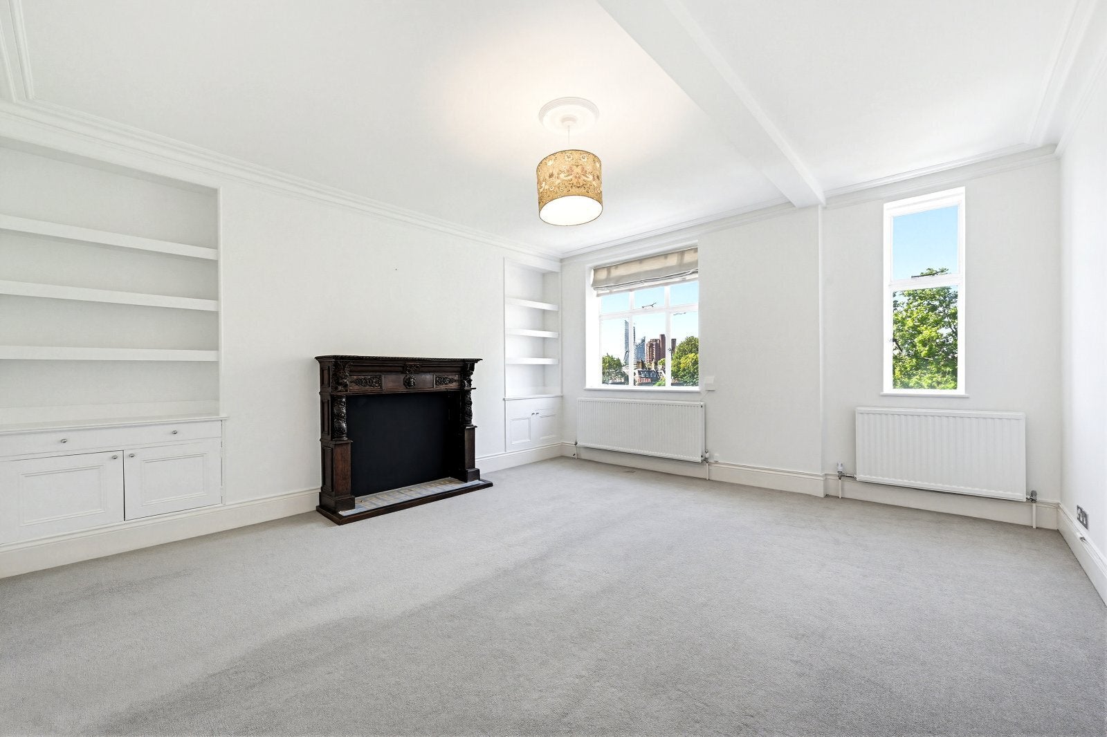 Flat Paultons Square in Greater London