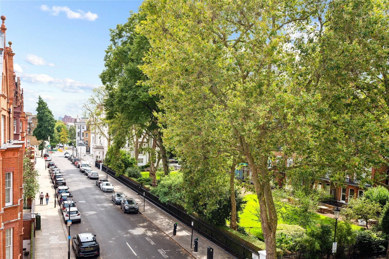 Flat Wetherby Gardens in Greater London