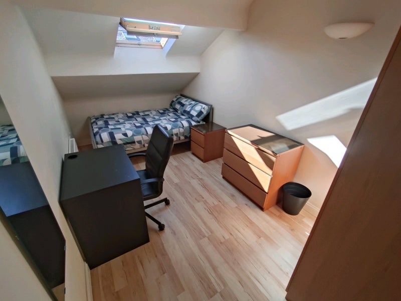 Room Darwen Street in Blackburn