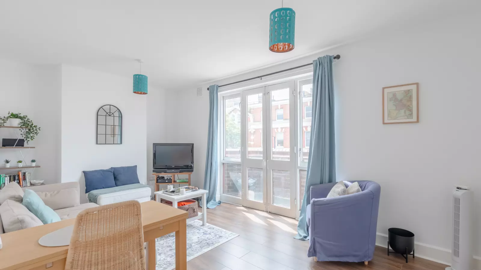 Flat Upper Street in Greater London
