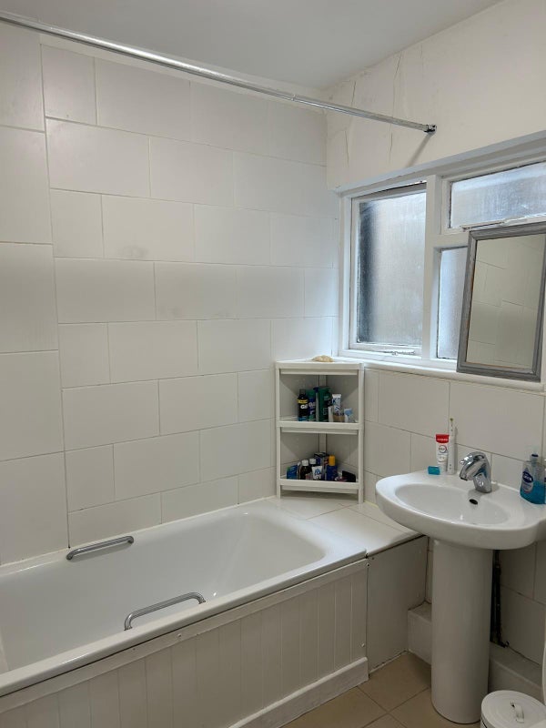 Room Kidbrooke Park Road in Greater London