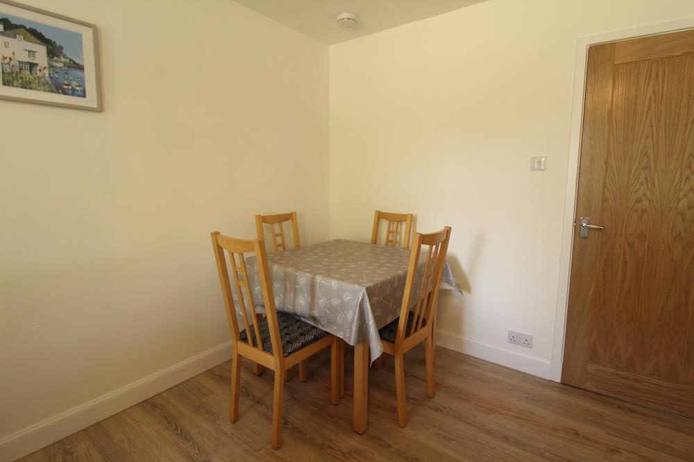 Flat Claremont Gardens in Leeds