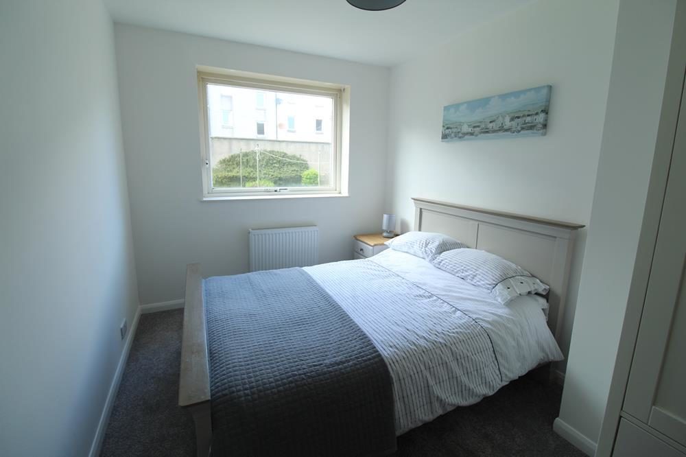 Flat Claremont Gardens in Leeds