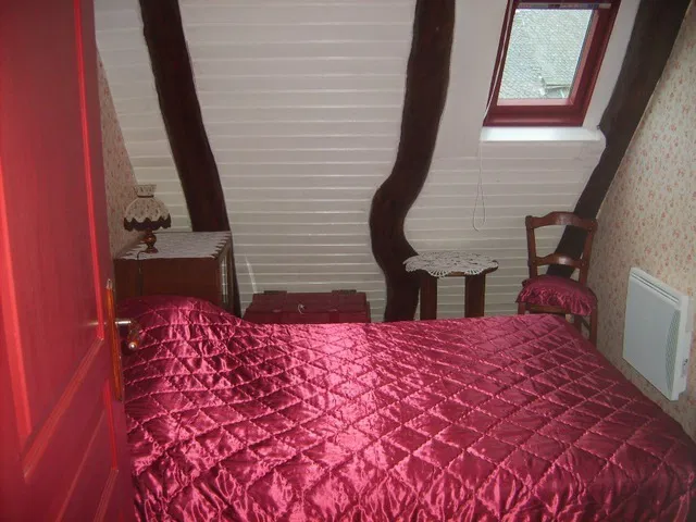Chambre Voie Communale de la Guièse à Voissières à Chambon-sur-Lac