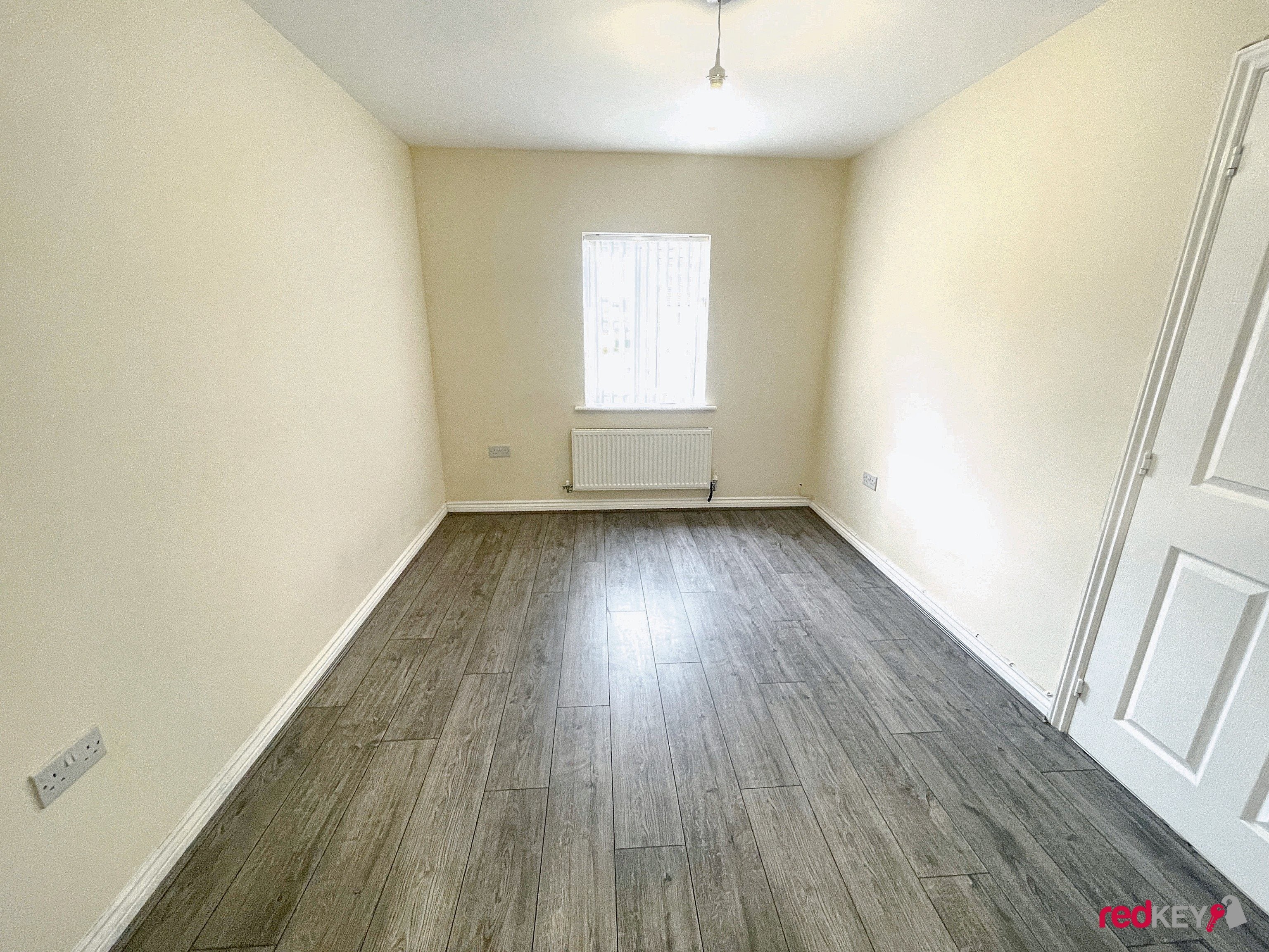 Flat Lysaght Avenue in Newport