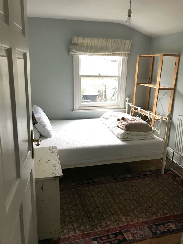 Room Astbury Road in Greater London