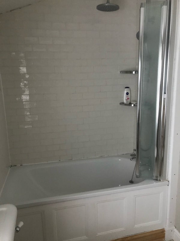 Room Astbury Road in Greater London