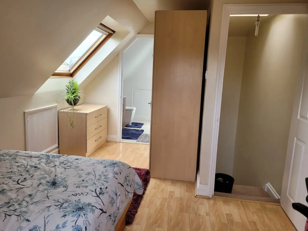 Room Mabel Street in Woking