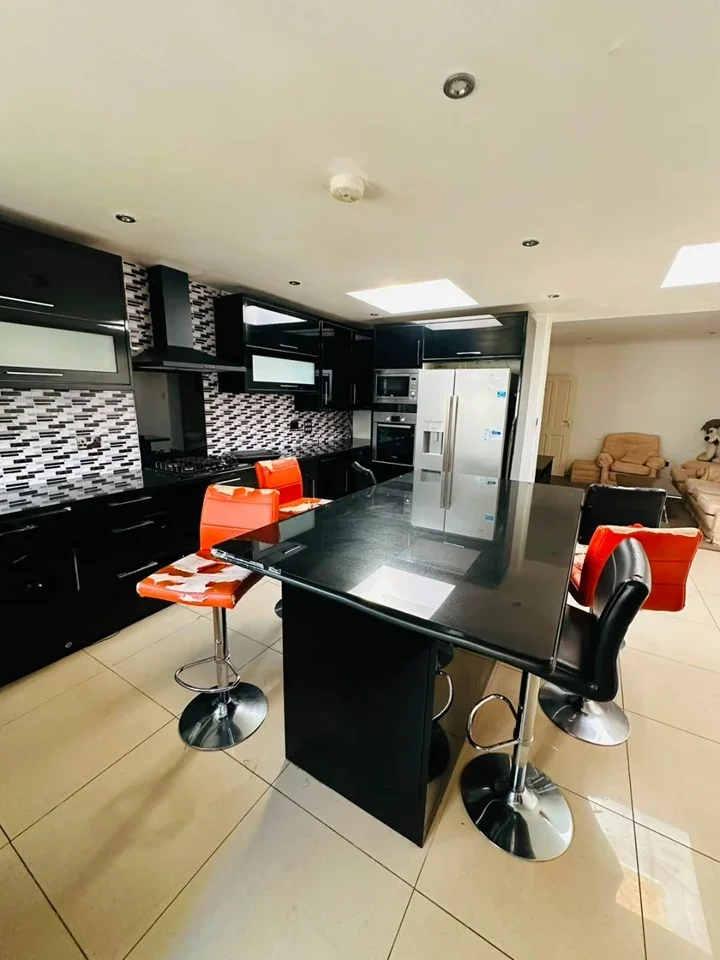 House Ivanhoe Road in Greater London