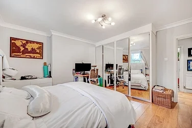 Flat Belsize Road in Greater London