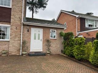 Flat Copse Close in Surrey Heath