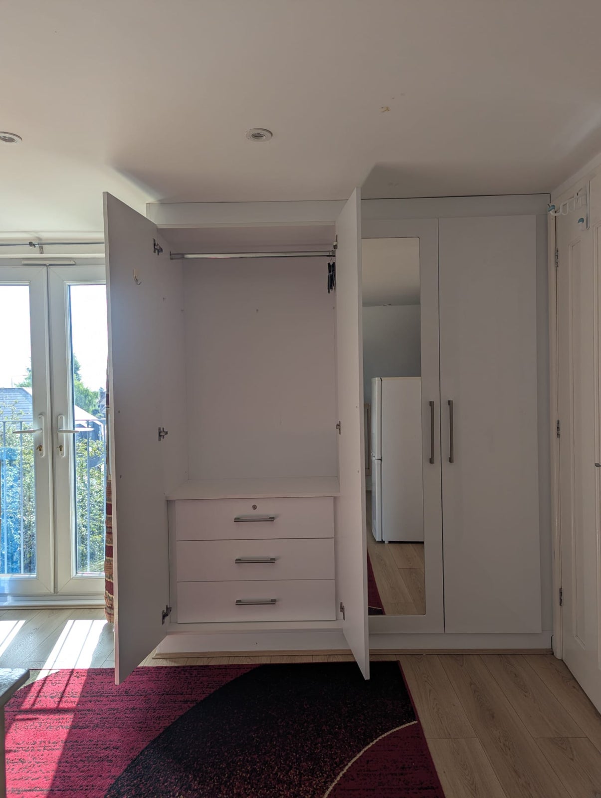 Room Burnside Road in Greater London