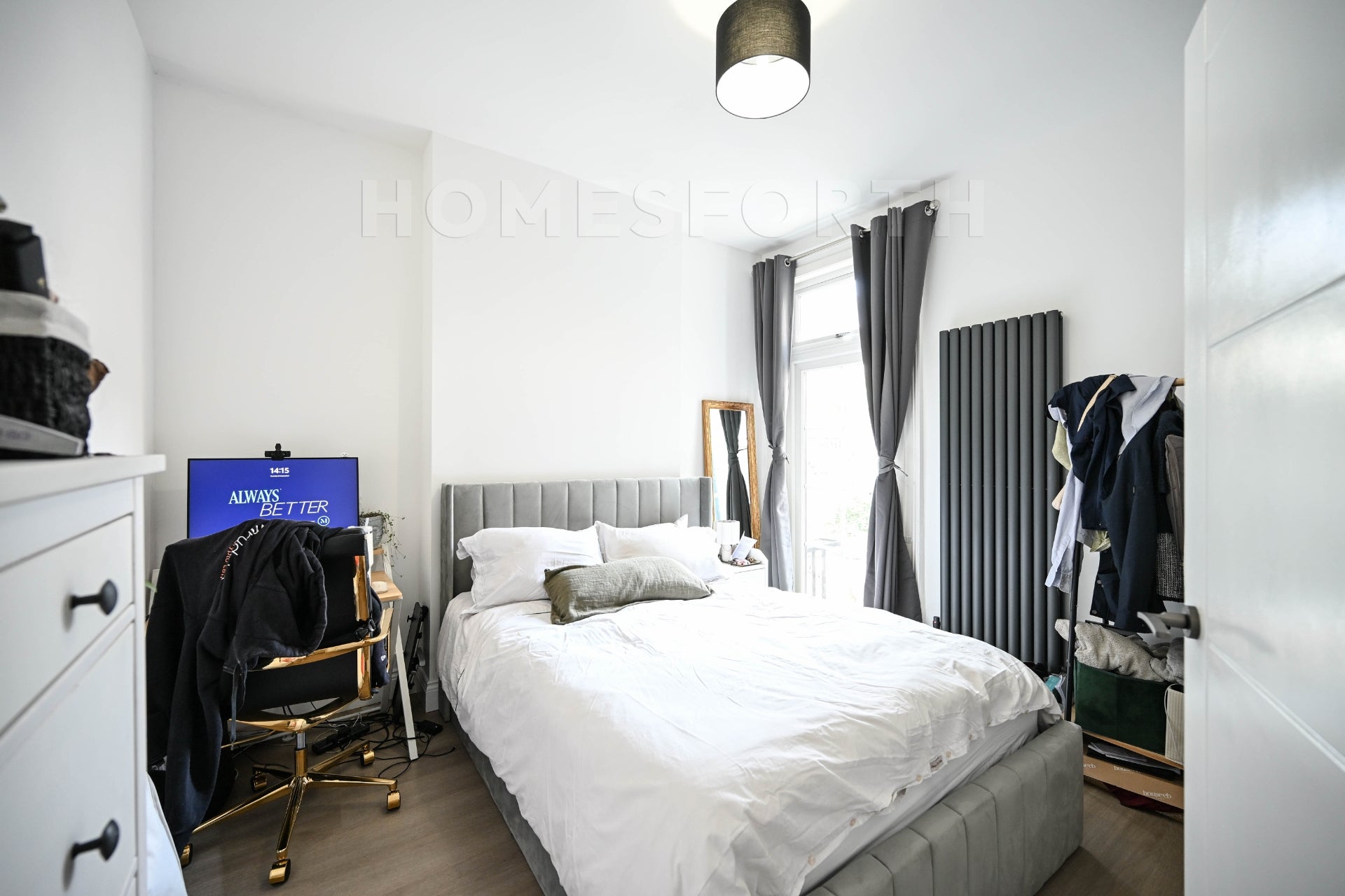Flat Rainham Road in Greater London