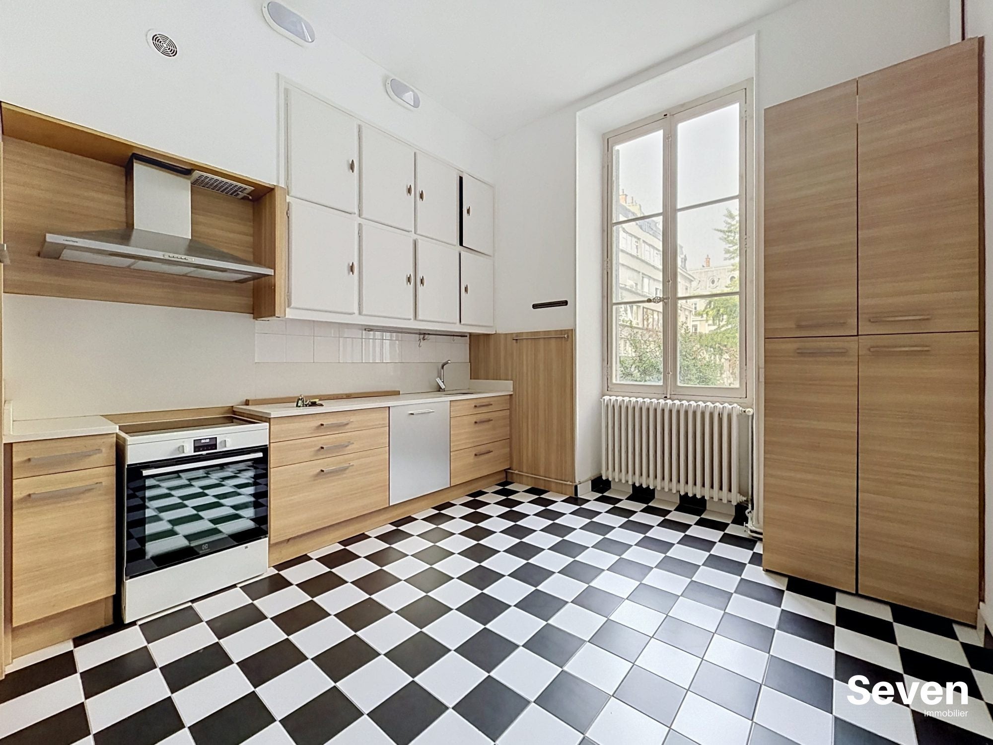 Flat Rue Lesdiguières in Grenoble