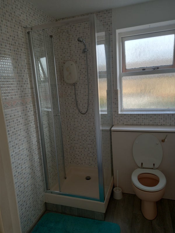 Room Clarence Road in Greater London