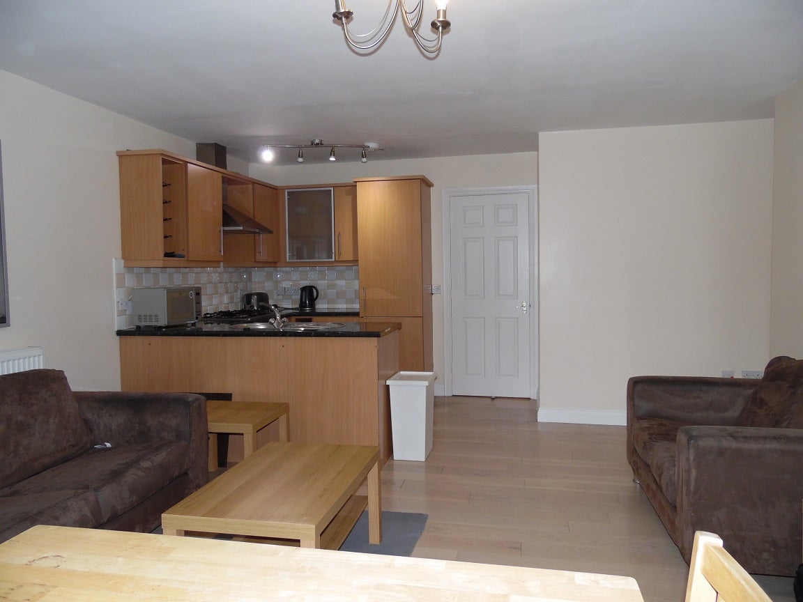 Flat Osborne Terrace in Newcastle upon Tyne