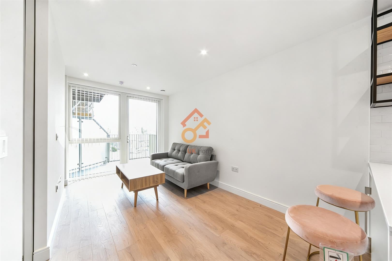 Flat Belgrave Road in Edinburgh