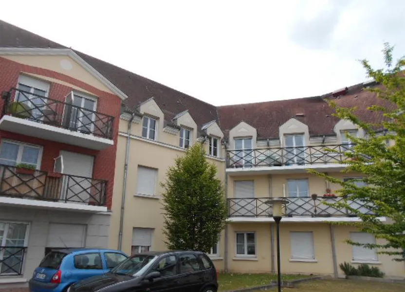 Flat Rue des Écoles in Brie-Comte-Robert