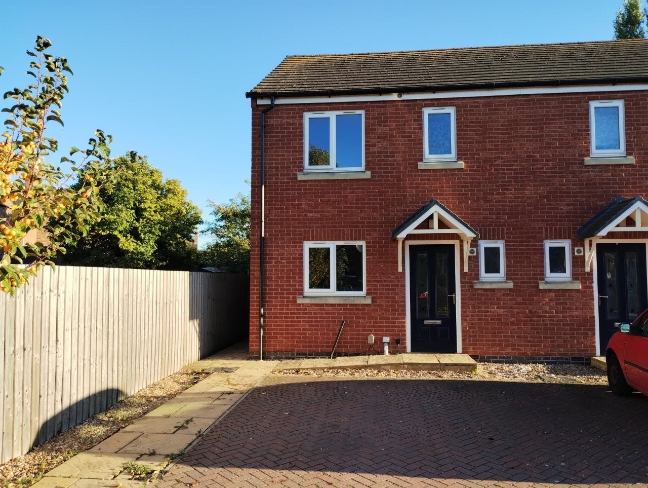 House Lucknow Lane in South Holland