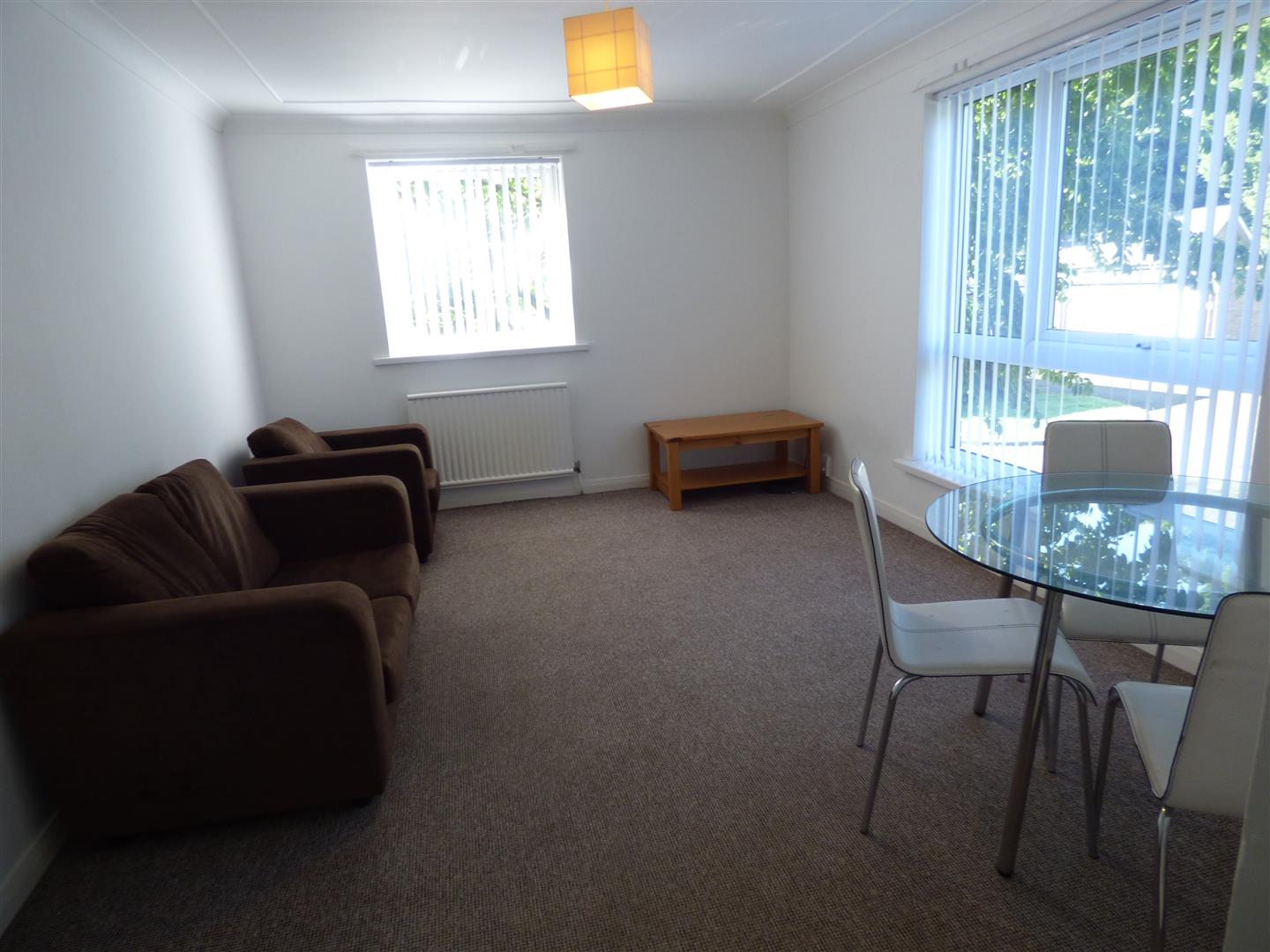 Flat Greystoke Gardens in Newcastle upon Tyne