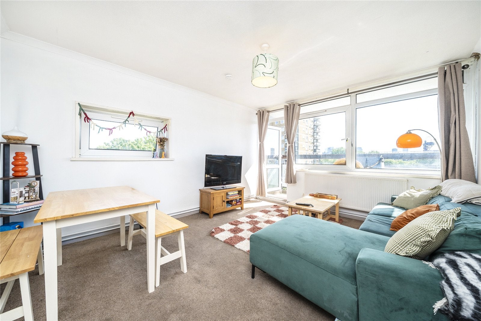 Flat Jodrell Road in Greater London