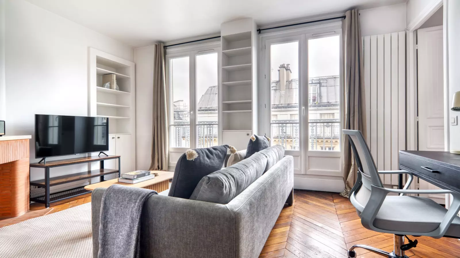 Flat Rue d'Abbeville in Paris