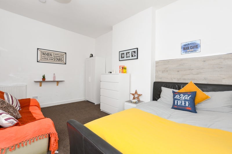 Room Haydock Street in Earlestown