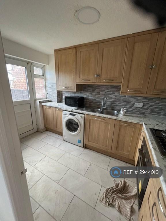 House Woodrush Way in Greater London