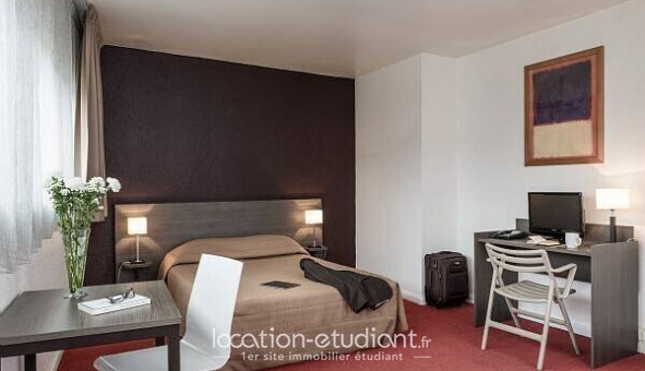 Flat Avenue Corentin Cariou in Paris