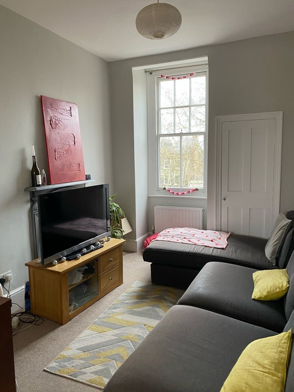 Room Kennington Road in Greater London