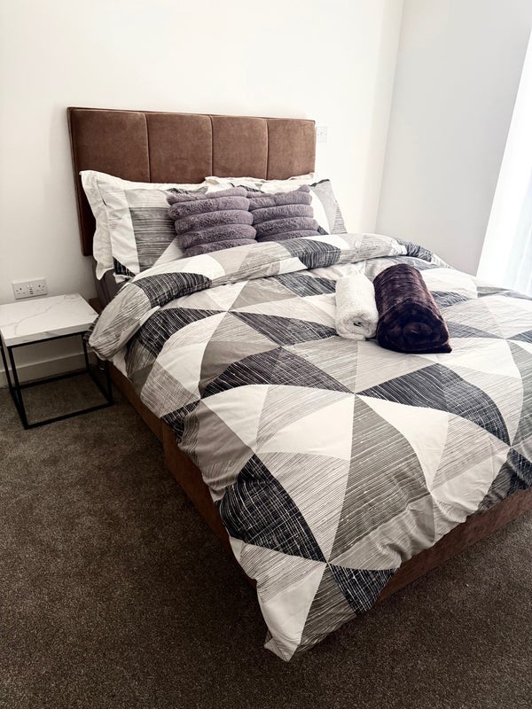 Room Gabriel Close in Manchester