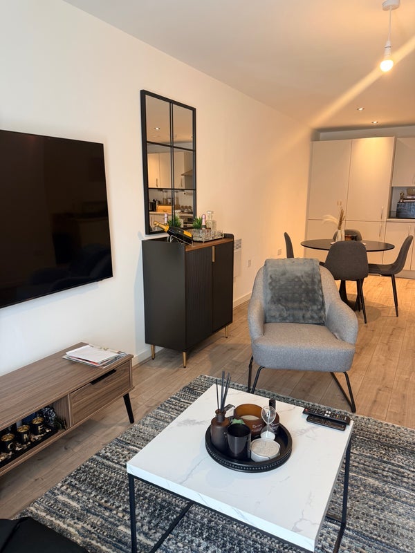 Room Gabriel Close in Manchester