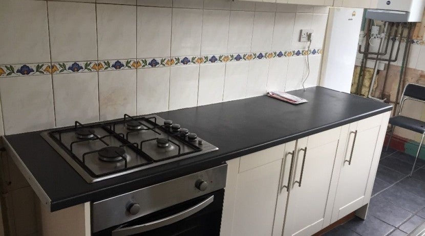 Flat Parsonage Road in Manchester