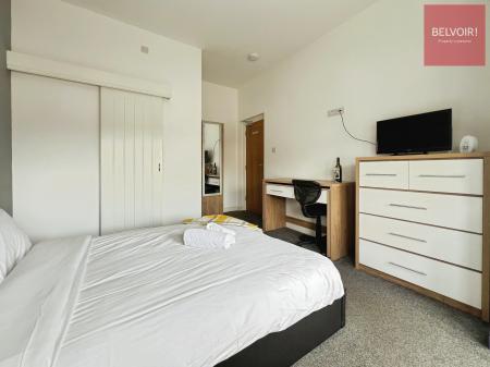 Room Grimsby Road in Cleethorpes