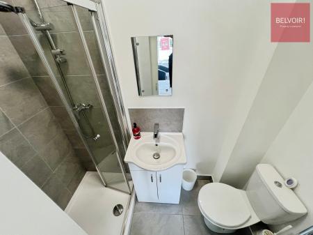 Room Grimsby Road in Cleethorpes
