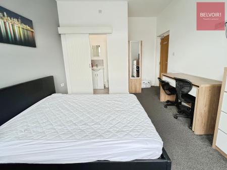 Room Grimsby Road in Cleethorpes