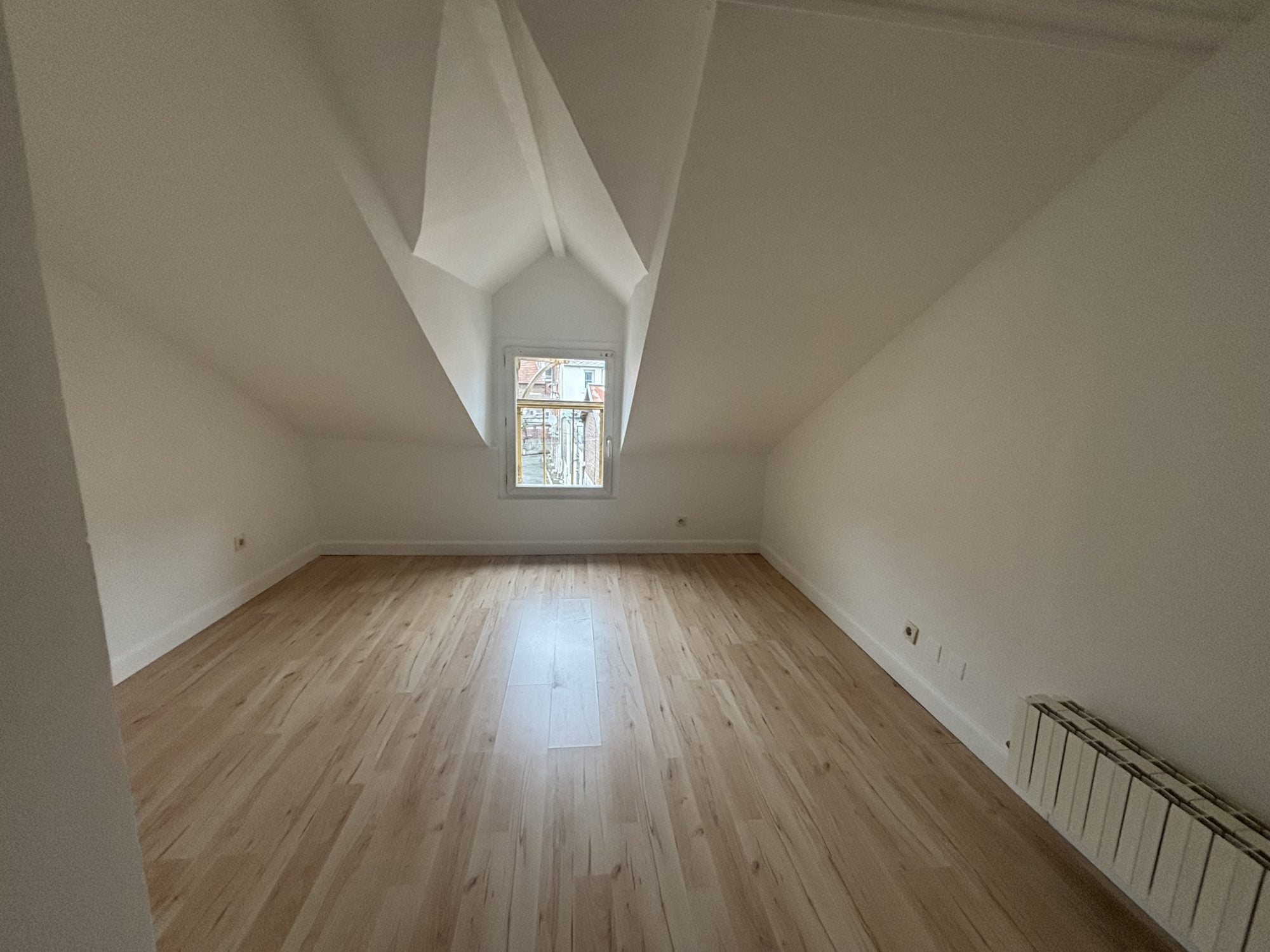 Appartement Place Yves Brinon à Chauny