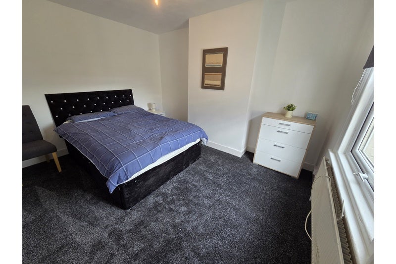 Room Wellington Road in Bridgwater