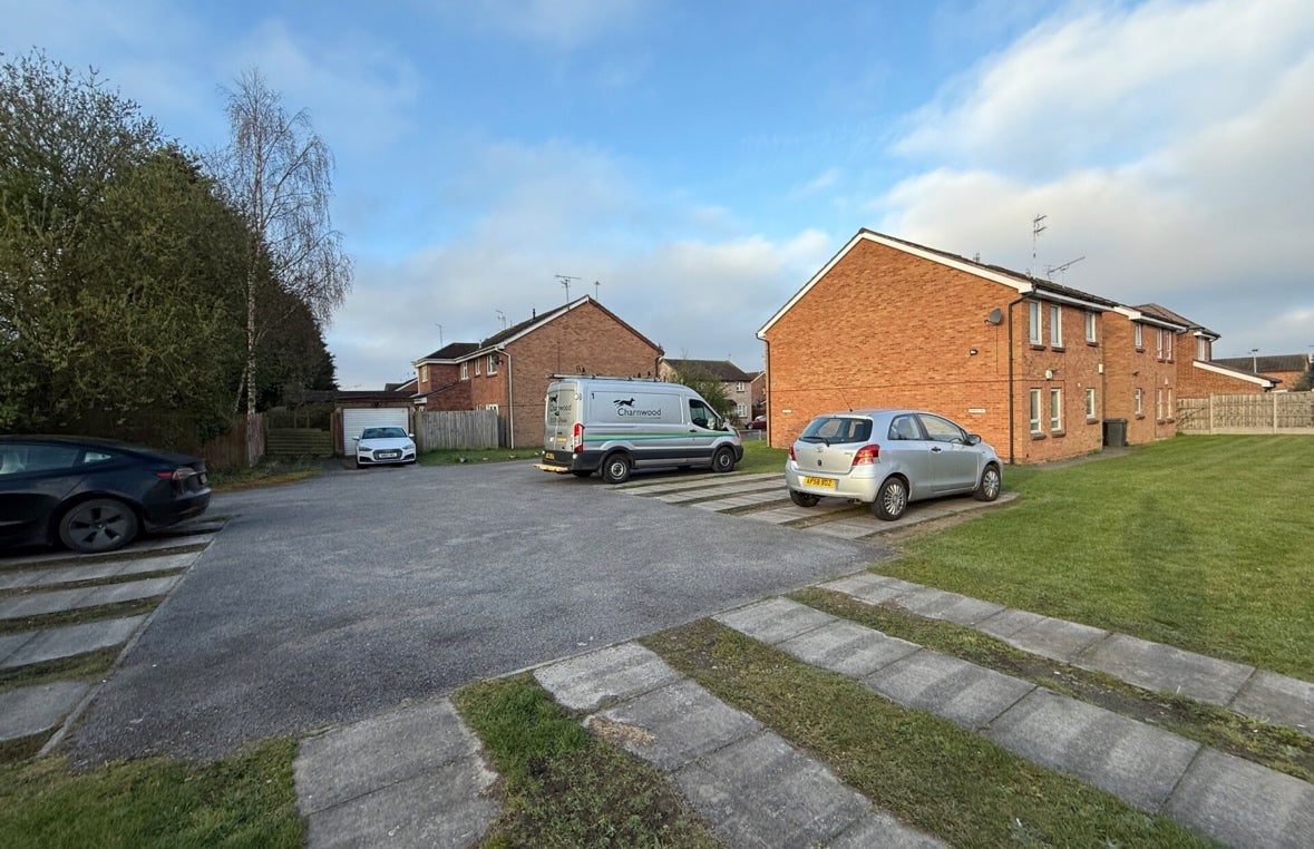 Flat Marsh Close in Leicester