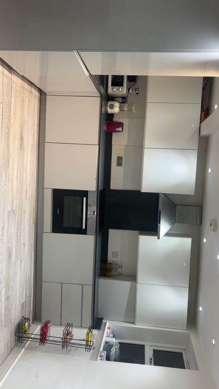 Room High Street in Greater London
